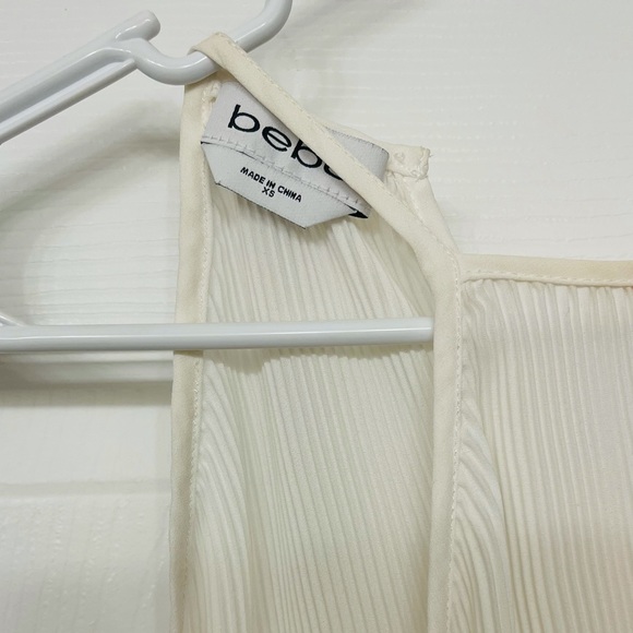 Beautiful Bebe Top❤️ - Picture 5 of 5